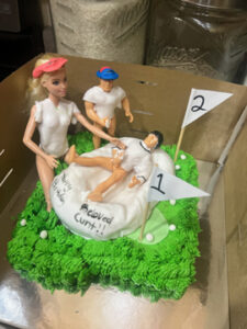 Philadelphia-Pennsylvania-Plating-More-Than-Golf-Bachelorette-Cake
